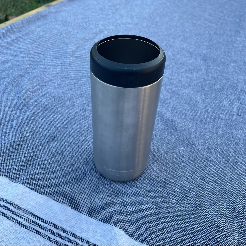 Yeti Colster Slim Can Coozie - Picture 2 of 6
